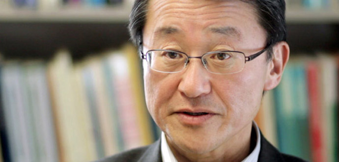 Portrait photo of Prof. Miyagawa.